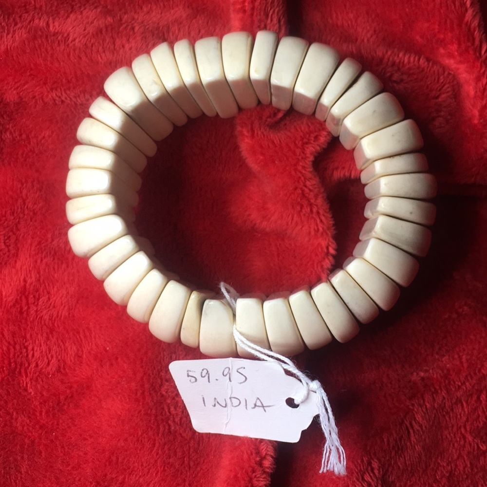 Stretchable bracelet made in India. NWT